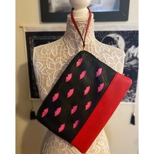 NWOT Melie Bianco Lip Red Black Pink Clutch / Wristlet Bag